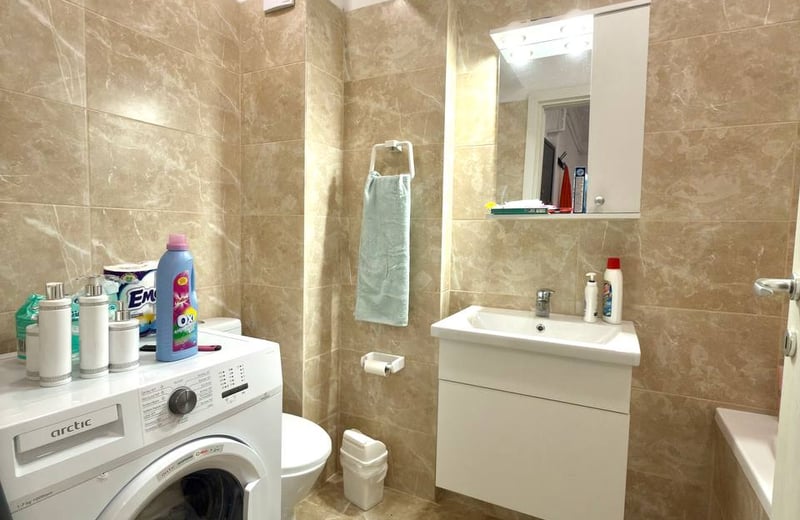 Location d’un appartement récent et confortable de 2 pièces, quartier Chiajna, Bucarest, Roumanie